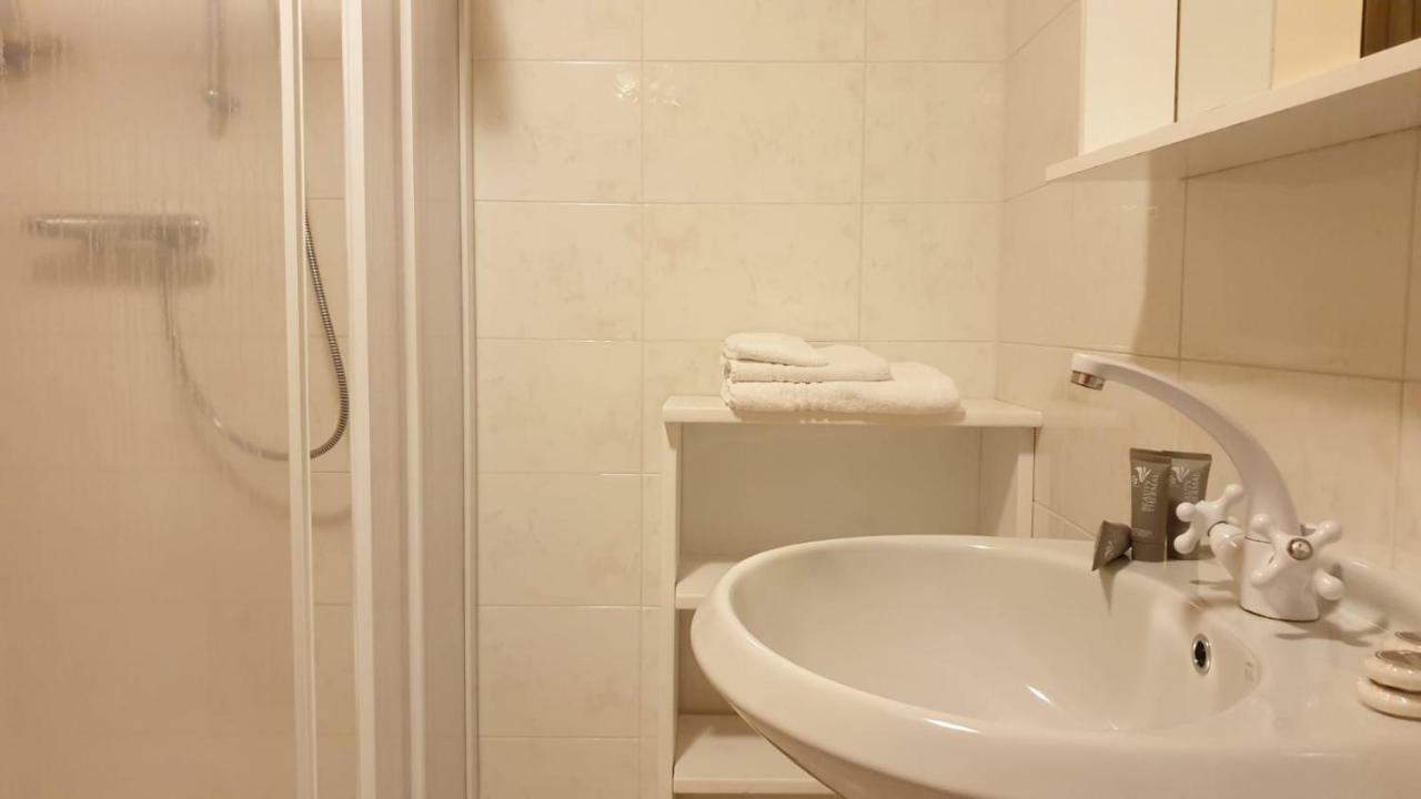Alpino Lodge Bivio ليفينو المظهر الخارجي الصورة